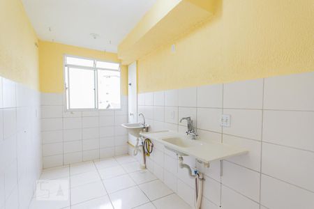 Apartamento para alugar com 44m², 2 quartos e sem vagaCozinha e Área de Serviço