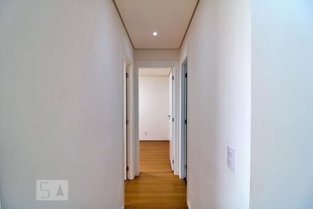 Corredor de apartamento para alugar com 2 quartos, 40m² em Parque Reboucas, São Paulo