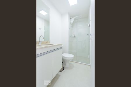 Banheiro de kitnet/studio à venda com 1 quarto, 26m² em Centro, São Paulo