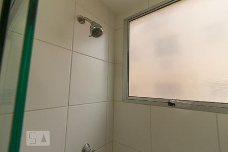 Apartamento para alugar com 43m², 2 quartos e 1 vaga Apartamento para alugar com 43m², 2 quartos e 1 vagaDetalhe do banheiro