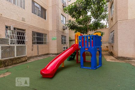 Apartamento para alugar com 43m², 2 quartos e 1 vaga Apartamento para alugar com 43m², 2 quartos e 1 vagaÁrea comum - Playground