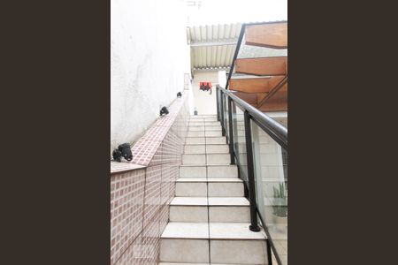 Casa à venda com 250m², 3 quartos e 2 vagasEscada