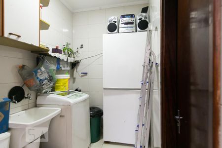 Casa à venda com 250m², 3 quartos e 2 vagasÁrea de Serviço