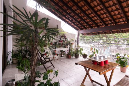 Casa à venda com 250m², 3 quartos e 2 vagasVaranda do Quarto Suíte