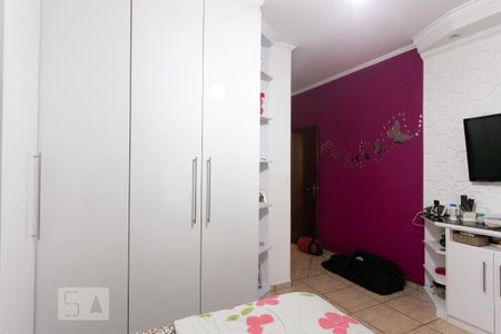 Casa à venda com 250m², 3 quartos e 2 vagasQuarto Suíte
