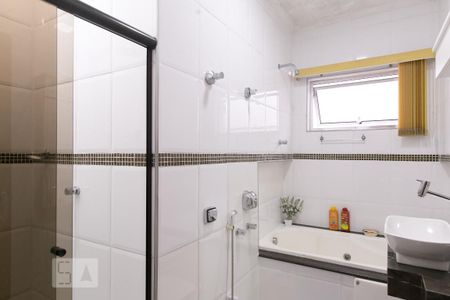 Casa à venda com 250m², 3 quartos e 2 vagasBanheiro 3