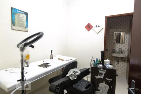 Casa à venda com 250m², 3 quartos e 2 vagasQuarto de Serviço