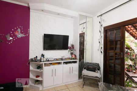 Casa à venda com 250m², 3 quartos e 2 vagasQuarto Suíte