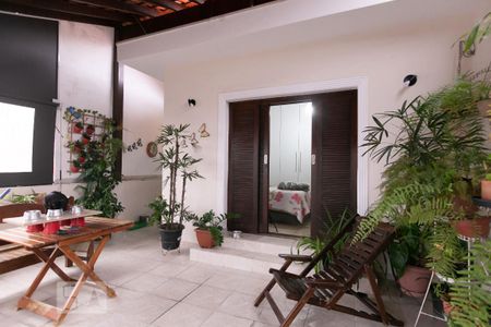 Casa à venda com 250m², 3 quartos e 2 vagasVaranda do Quarto Suíte