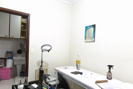 Casa à venda com 250m², 3 quartos e 2 vagasQuarto de Serviço