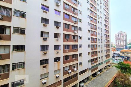 Apartamento à venda com 90m², 2 quartos e 1 vaga Apartamento à venda com 90m², 2 quartos e 1 vagaVista
