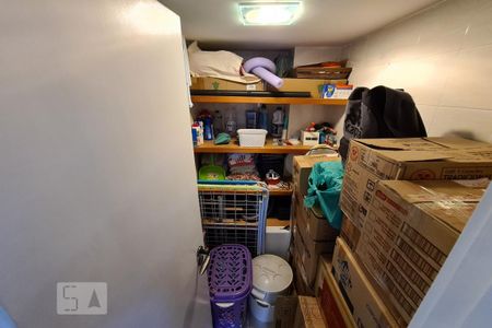 Apartamento à venda com 90m², 2 quartos e 1 vaga Apartamento à venda com 90m², 2 quartos e 1 vagaBanheiro de Serviço