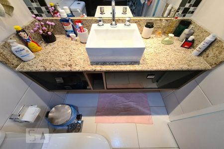 Apartamento à venda com 90m², 2 quartos e 1 vaga Apartamento à venda com 90m², 2 quartos e 1 vagaBanheiro da Suíte