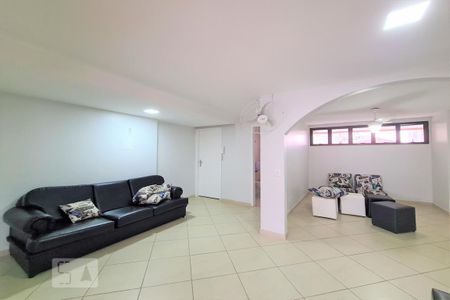 Apartamento à venda com 90m², 2 quartos e 1 vaga Apartamento à venda com 90m², 2 quartos e 1 vagaÁrea comum - Sala de TV