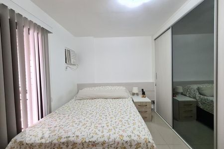 Apartamento à venda com 90m², 2 quartos e 1 vaga Apartamento à venda com 90m², 2 quartos e 1 vagaSuíte