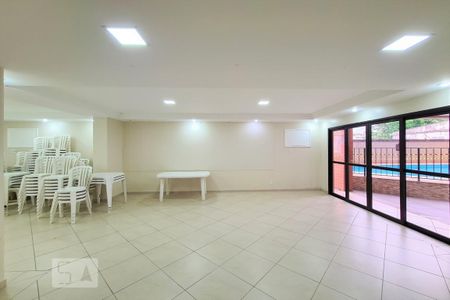 Apartamento à venda com 90m², 2 quartos e 1 vaga Apartamento à venda com 90m², 2 quartos e 1 vagaÁrea comum - Salão de festas