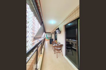 Apartamento à venda com 90m², 2 quartos e 1 vaga Apartamento à venda com 90m², 2 quartos e 1 vagaVaranda