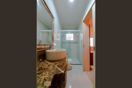Banheiro da Suíte 1 de casa de condomínio à venda com 4 quartos, 198m² em Sarandi, Porto Alegre