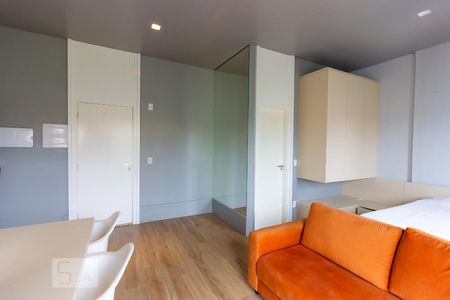 Sala  de kitnet/studio para alugar com 1 quarto, 48m² em Granja Viana, Cotia