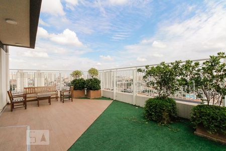 Apartamento à venda com 32m², 1 quarto e sem vaga Apartamento à venda com 32m², 1 quarto e sem vagaTerraço