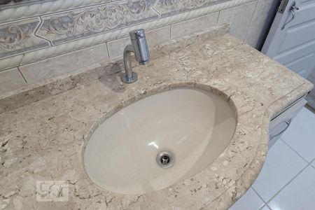 Casa à venda com 140m², 3 quartos e 1 vagaBanheiro social