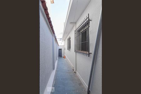Casa à venda com 140m², 3 quartos e 1 vagaEntrada lateral