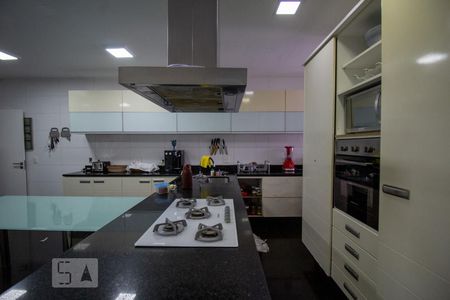 Apartamento à venda com 440m², 5 quartos e 6 vagasCozinha