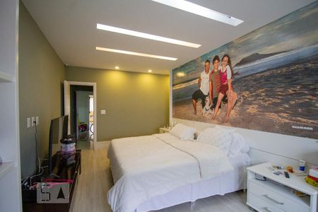 Apartamento à venda com 440m², 5 quartos e 6 vagasSuíte 2