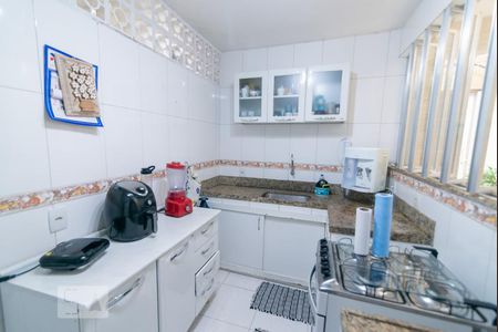 Casa à venda com 310m², 4 quartos e sem vaga Casa à venda com 310m², 4 quartos e sem vagaCozinha