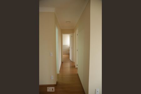 Coredor de apartamento à venda com 3 quartos, 67m² em Jardim Independência, São Paulo