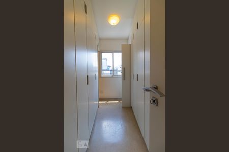 Apartamento à venda com 62m², 1 quarto e 1 vagaCloset