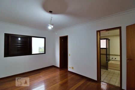 Apartamento à venda com 193m², 4 quartos e 4 vagasSuíte 1