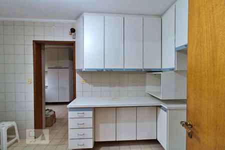 Apartamento à venda com 193m², 4 quartos e 4 vagasCozinha