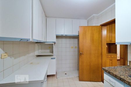 Apartamento à venda com 193m², 4 quartos e 4 vagasCozinha