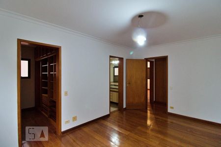 Apartamento à venda com 193m², 4 quartos e 4 vagasSuíte 1