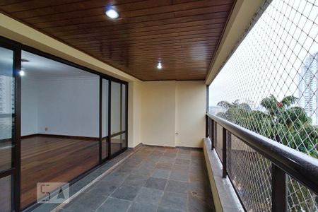Varanda da Sala de apartamento à venda com 4 quartos, 193m² em Jardim Monte Kemel, São Paulo
