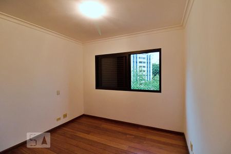 Apartamento à venda com 193m², 4 quartos e 4 vagasSuíte 2