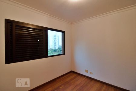 Apartamento à venda com 193m², 4 quartos e 4 vagasSuíte 2