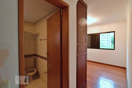 Apartamento à venda com 193m², 4 quartos e 4 vagasSuíte 2