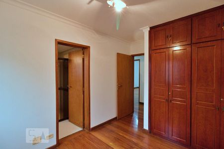 Apartamento à venda com 193m², 4 quartos e 4 vagasSuíte 3