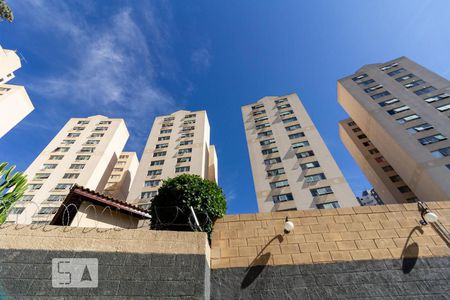 Apartamento à venda com 60m², 2 quartos e 1 vagaFachada