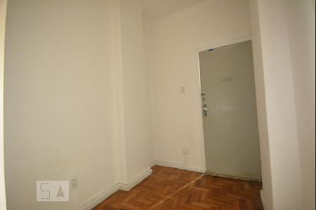 Sala  de Apartamento com 1 quarto, 35m² Catete