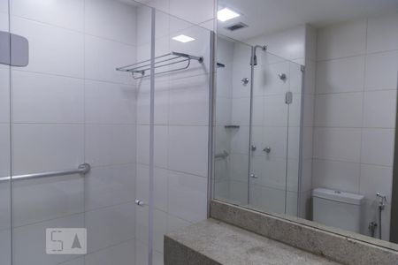 Apartamento à venda com 83m², 2 quartos e 1 vagaBanheiro da Suíte