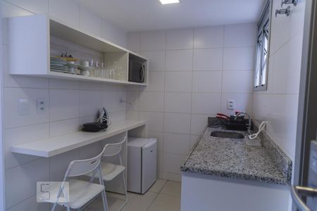 Apartamento à venda com 83m², 2 quartos e 1 vagaCozinha