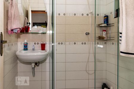 Casa de condomínio à venda com 100m², 3 quartos e 2 vagasBanheiro da Suíte
