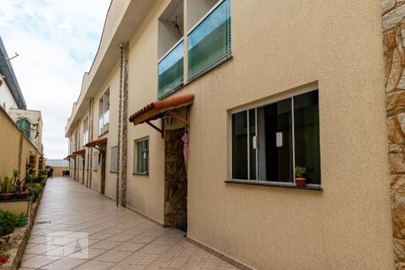 Casa de condomínio à venda com 100m², 3 quartos e 2 vagasFachada