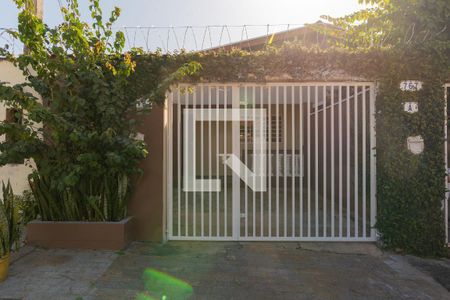 Casa para alugar com 125m², 2 quartos e 1 vaga Casa para alugar com 125m², 2 quartos e 1 vagaFachada