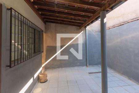 Casa para alugar com 125m², 2 quartos e 1 vaga Casa para alugar com 125m², 2 quartos e 1 vagaQuintal
