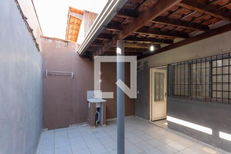 Casa para alugar com 125m², 2 quartos e 1 vaga Casa para alugar com 125m², 2 quartos e 1 vagaÁrea de Serviço