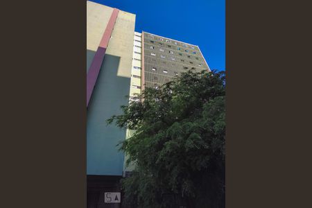 Apartamento para alugar com 107m², 2 quartos e sem vagaFachada